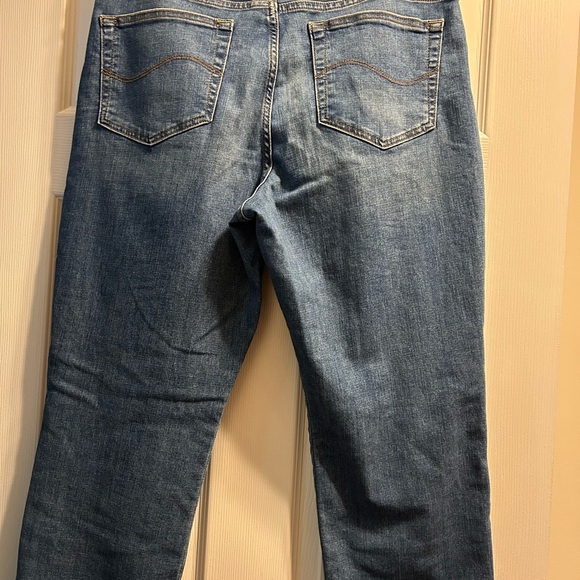 Lee Stretch Fit Jeans - Picture 7 of 7